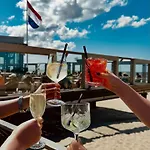 Holiday home Strandparel 328 Julianadorp