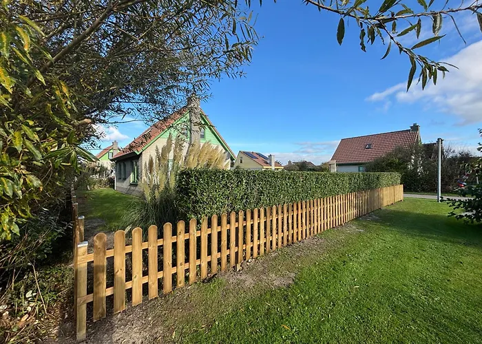 Vakantiehuis Strandparel 328 *